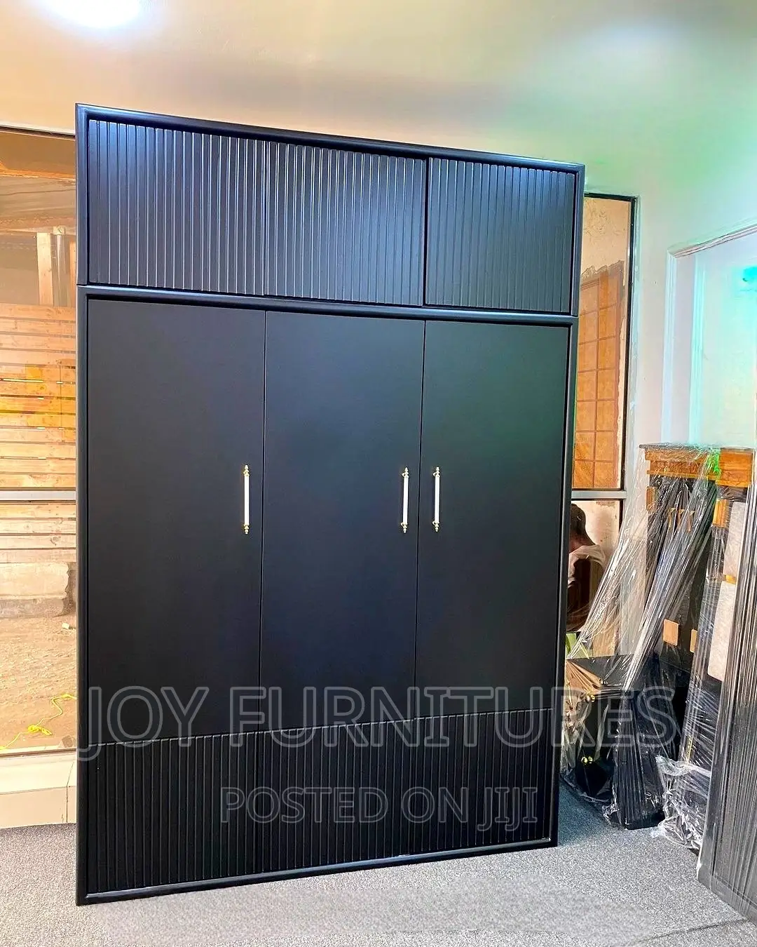 Kabati La Nguo (Mordern Wardrobe)