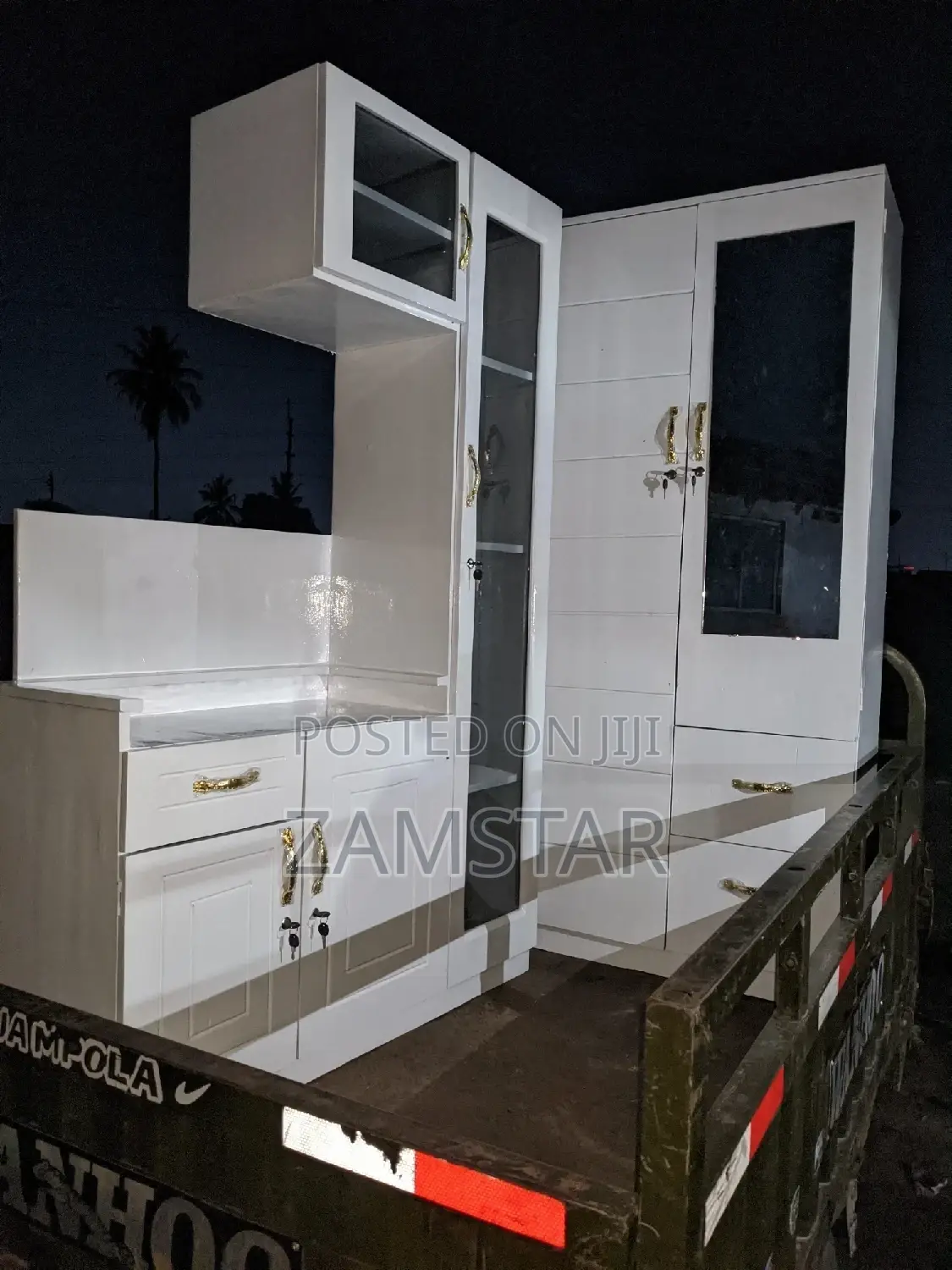 Kitchen Cabinet
