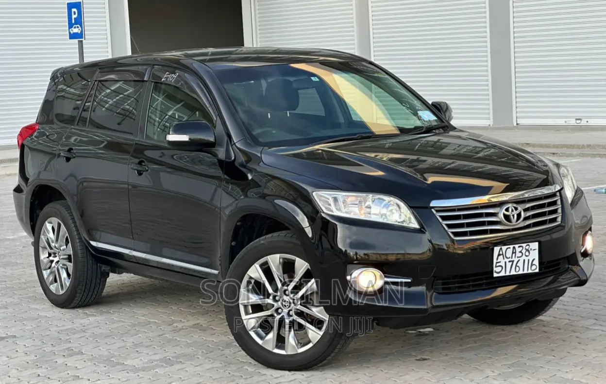 Toyota Vanguard 2011 Black