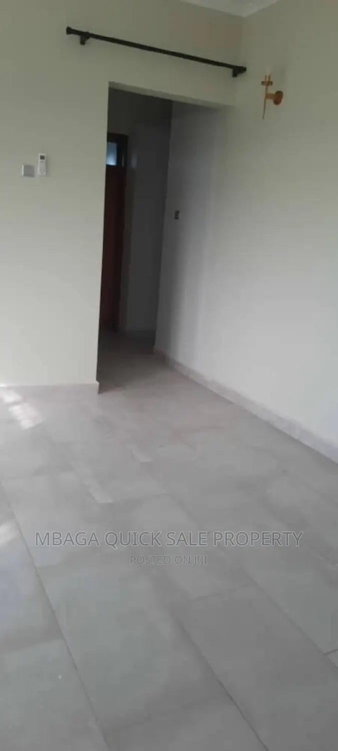 3bdrm Apartment in Mbezi for rent