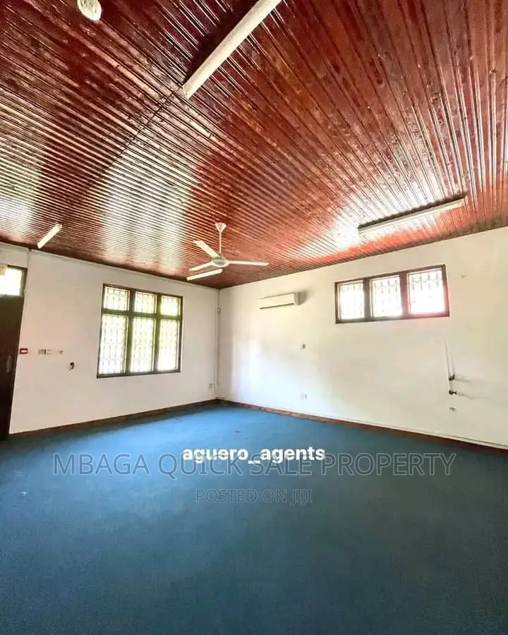 6bdrm House in Mikocheni B for rent