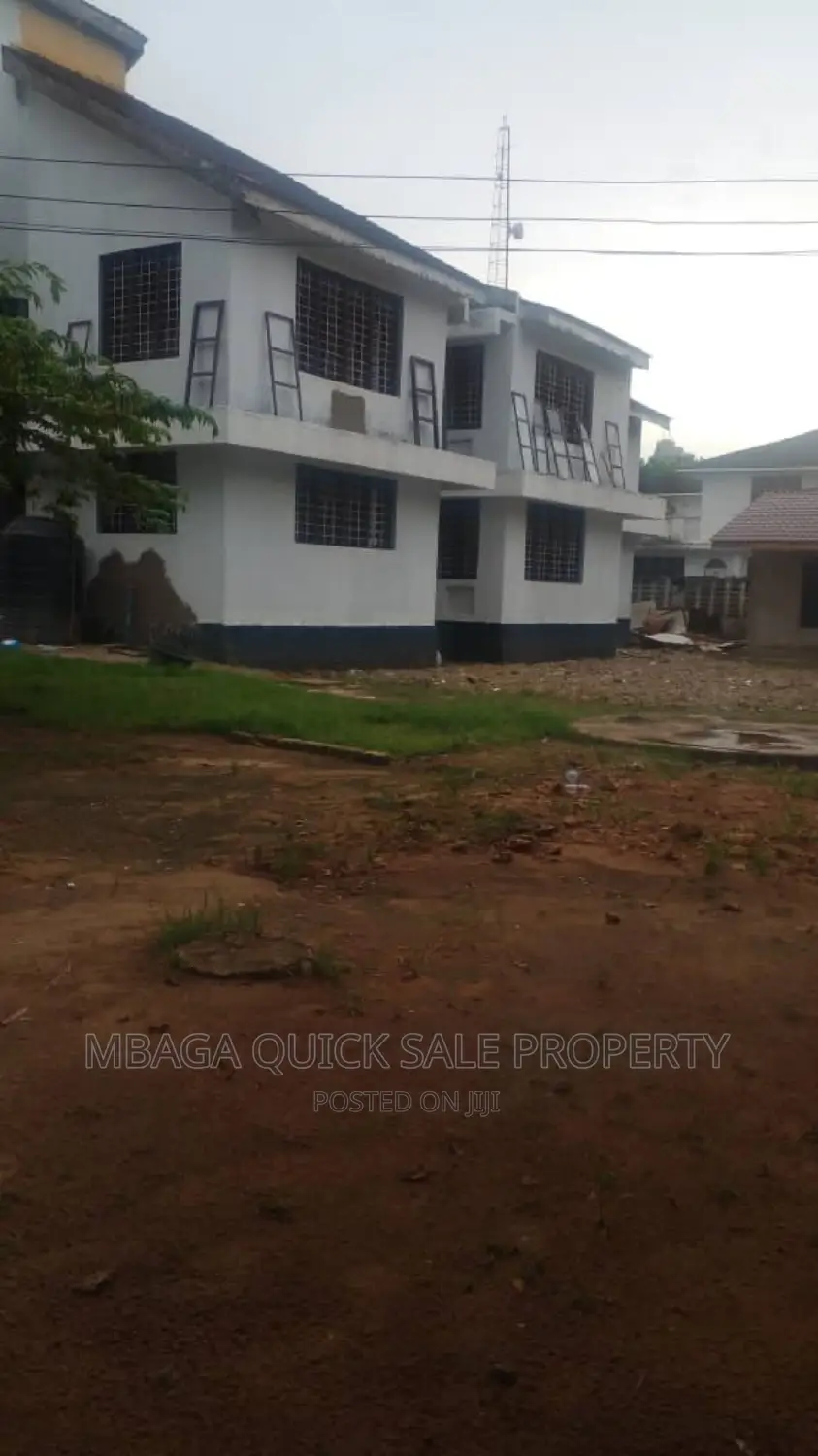 6bdrm House in Regent Estate, Mikocheni for rent