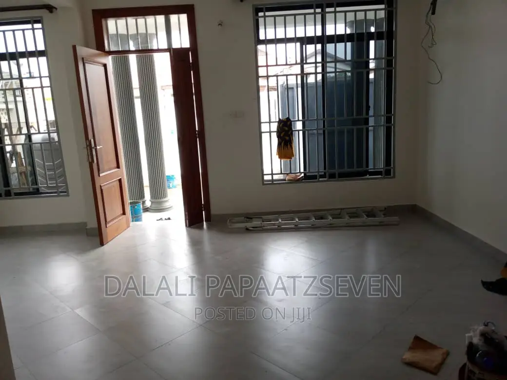 3bdrm House in Dalalipapaatzseven, Kinondoni for rent