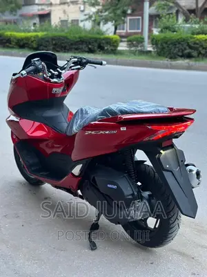 Yamaha 2023 Red
