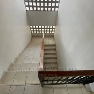 5bdrm House in Mikocheni for sale