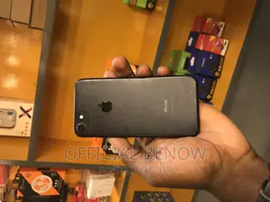 Apple iPhone 7 32 GB Black