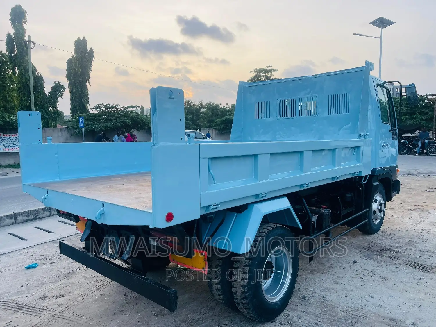 Hino Dumper Truck on Sale