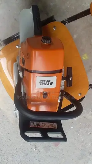 Chainsaw STIHL