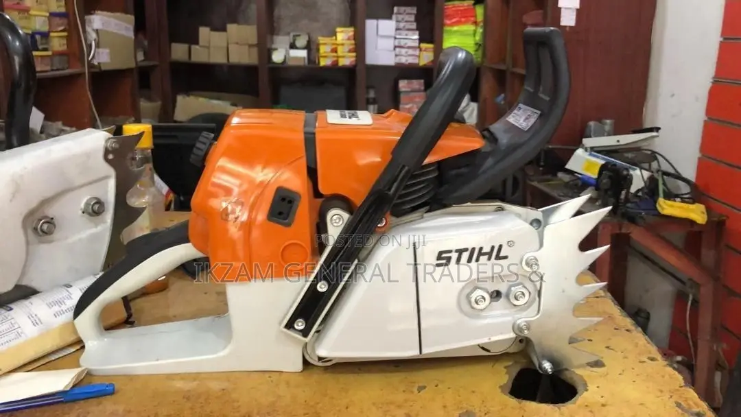 Chainsaw STIHL