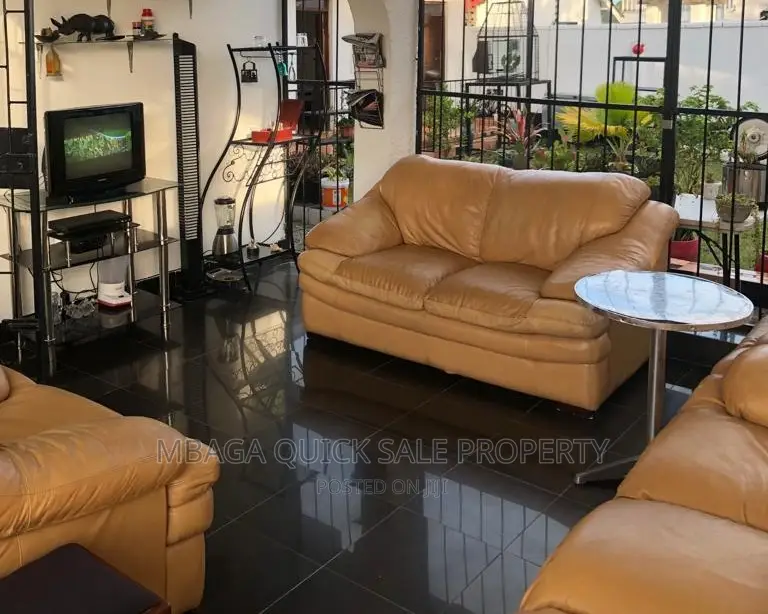 5bdrm House in Mikocheni for sale