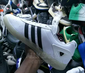 Mens Sneakers White Addidas Palace