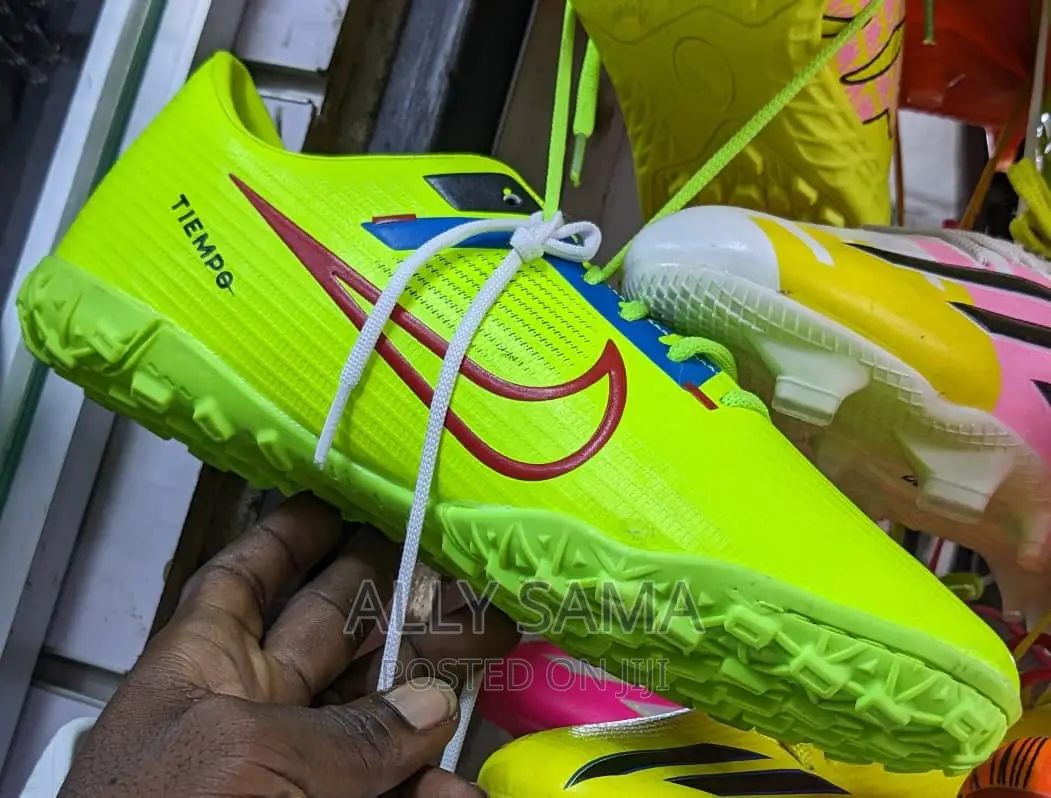Football Boots Trained Nike Tiempo Green