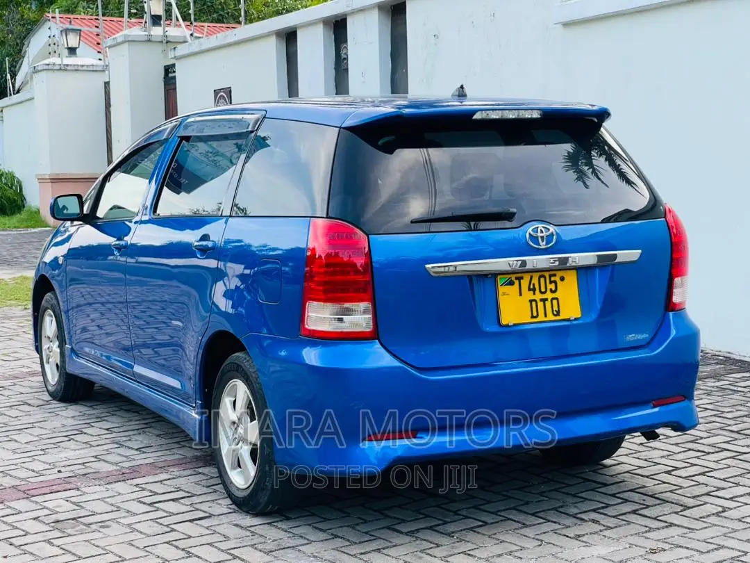 Toyota Wish 2006 Blue