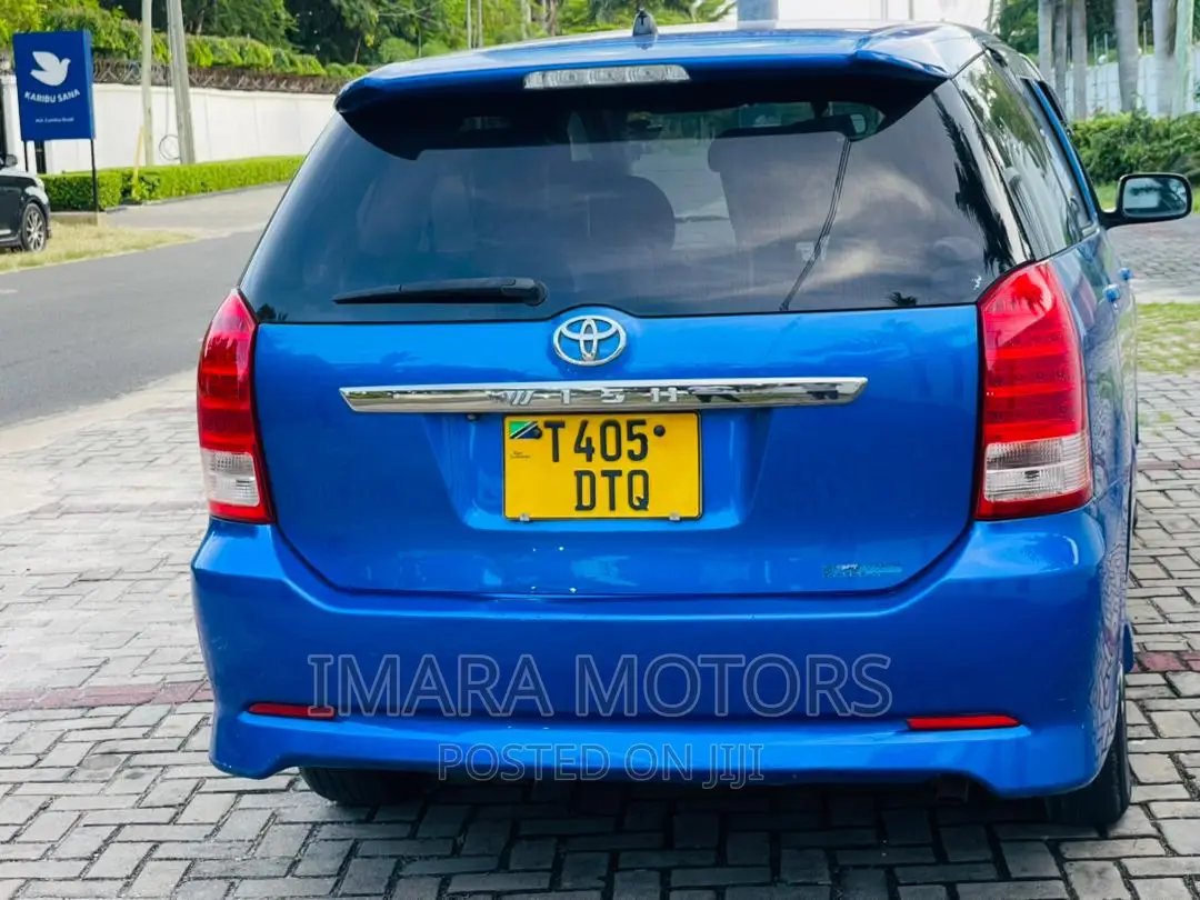 Toyota Wish 2006 Blue
