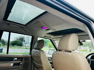Land Rover Discovery 2012 Gray