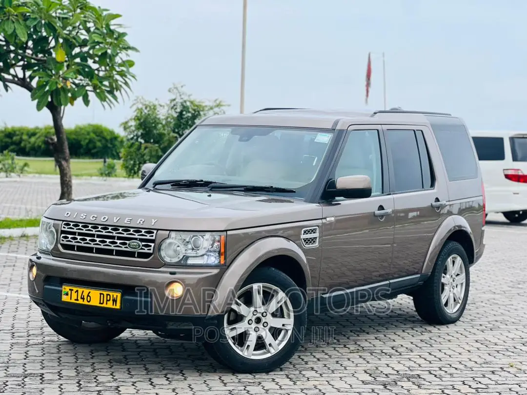 Land Rover Discovery 2012 Gray