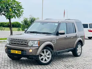 Land Rover Discovery 2012 Gray