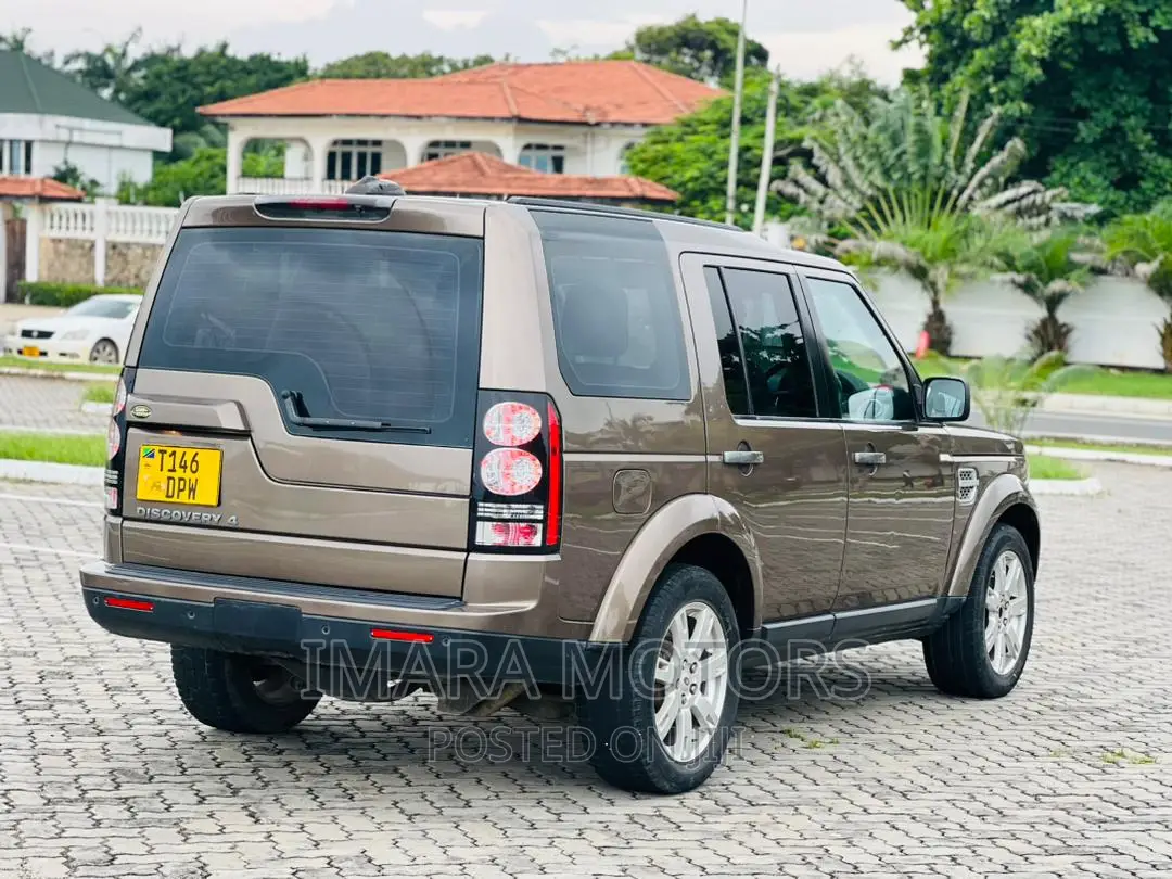 Land Rover Discovery 2012 Gray