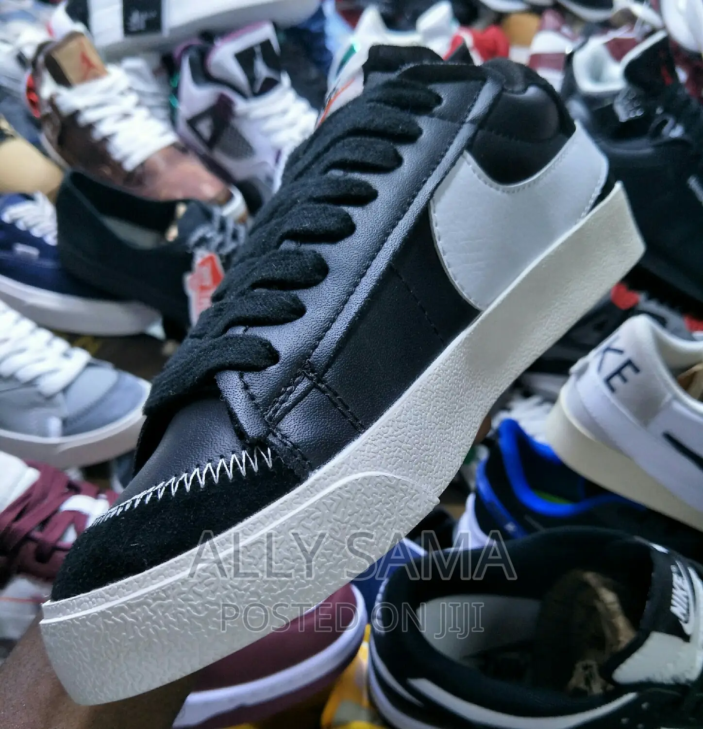 Mens Sneakers NIKE Black