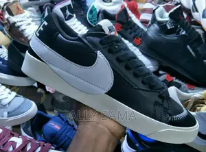Mens Sneakers NIKE Black