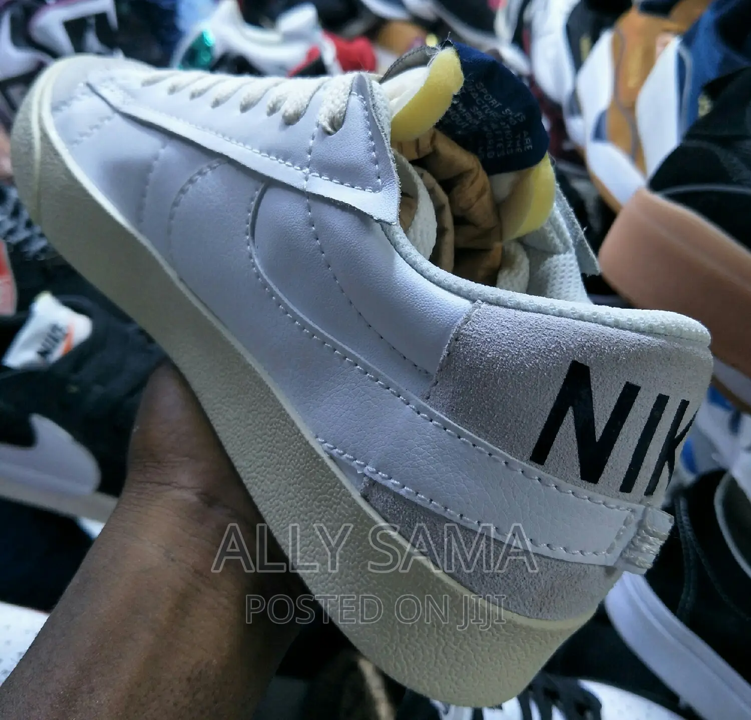 Mens Sneakers NIKE Multicolor