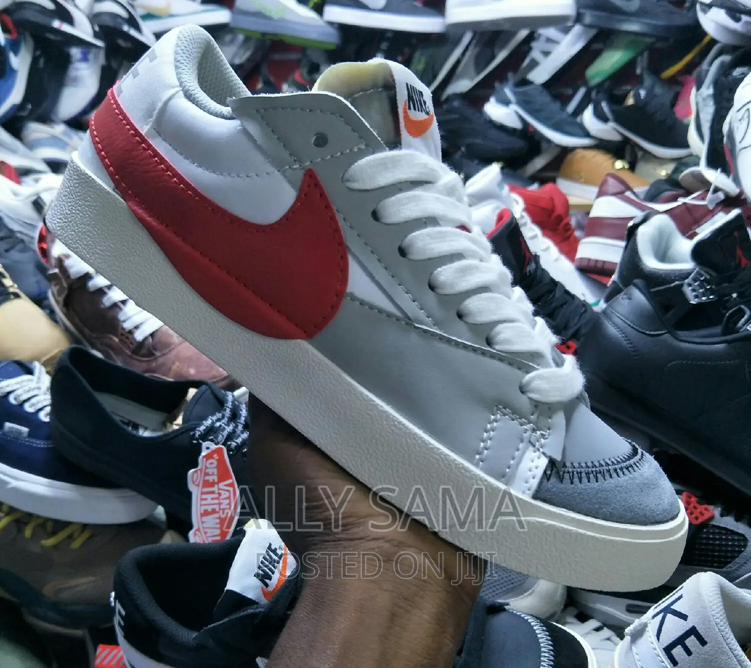 Mens Sneakers NIKE Multicolor