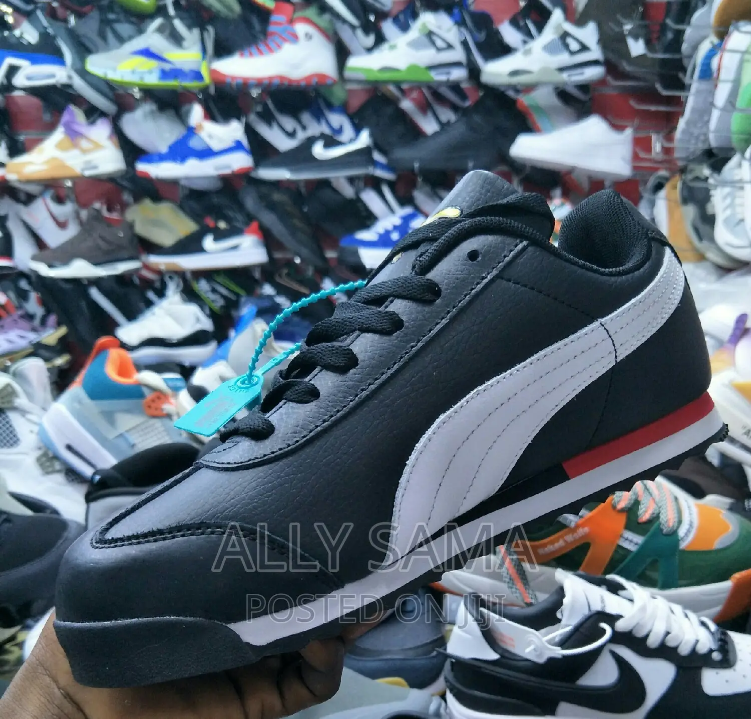 Mens Sneakers Puma Roma Black White