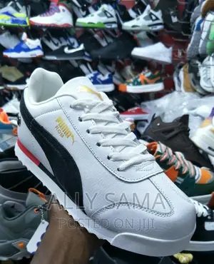 Mens Sneakers Puma Rom White Black