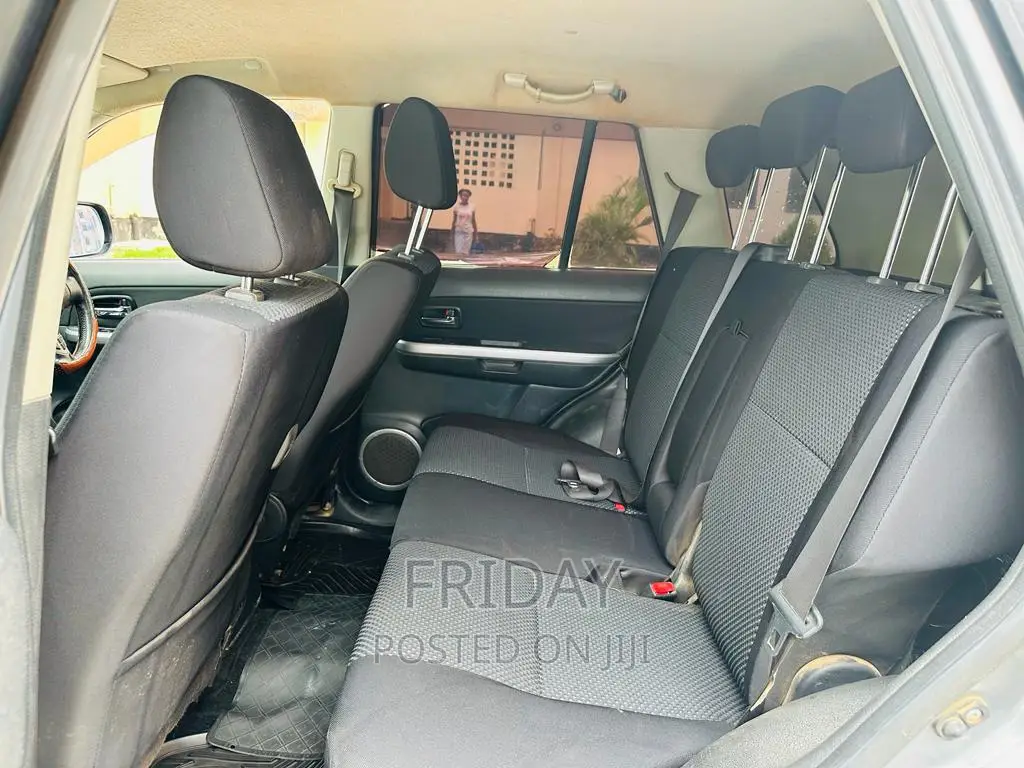 Toyota IST 2004 Silver