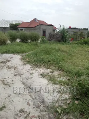 Kiwanja Sqmita 200 Kinauzwa Ml 3.1 Ukonga Bombambili.