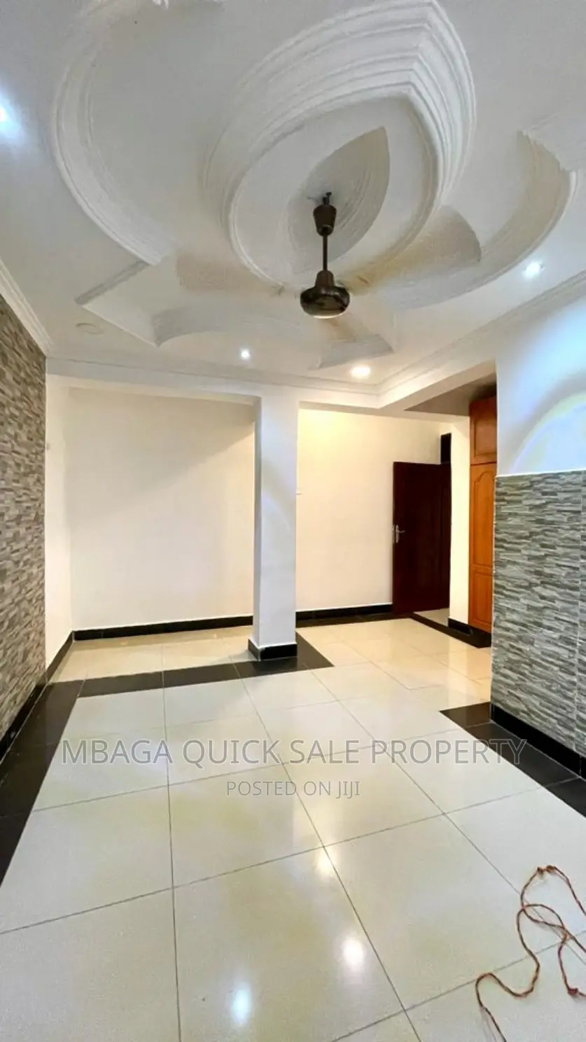 Furnished 4bdrm House in Msasani Beach for rent
