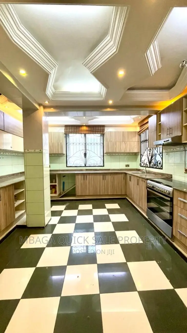 Furnished 4bdrm House in Msasani Beach for rent