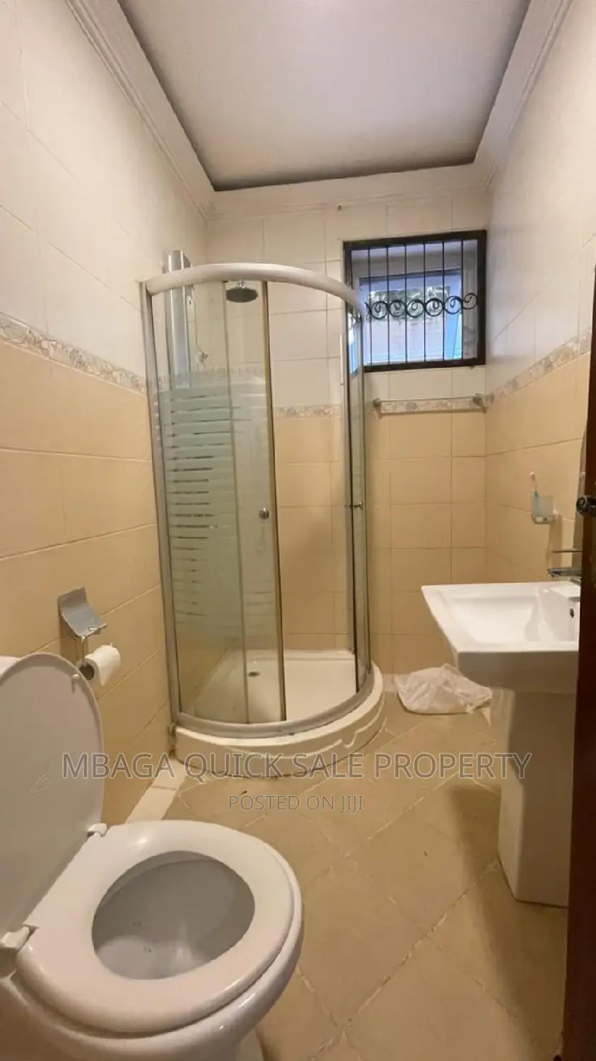 Furnished 4bdrm House in Msasani Beach for rent