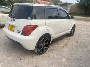 Toyota IST 2005 White