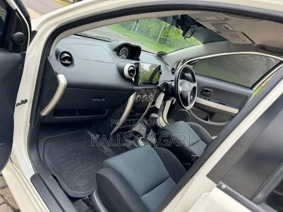 Toyota IST 2007 White