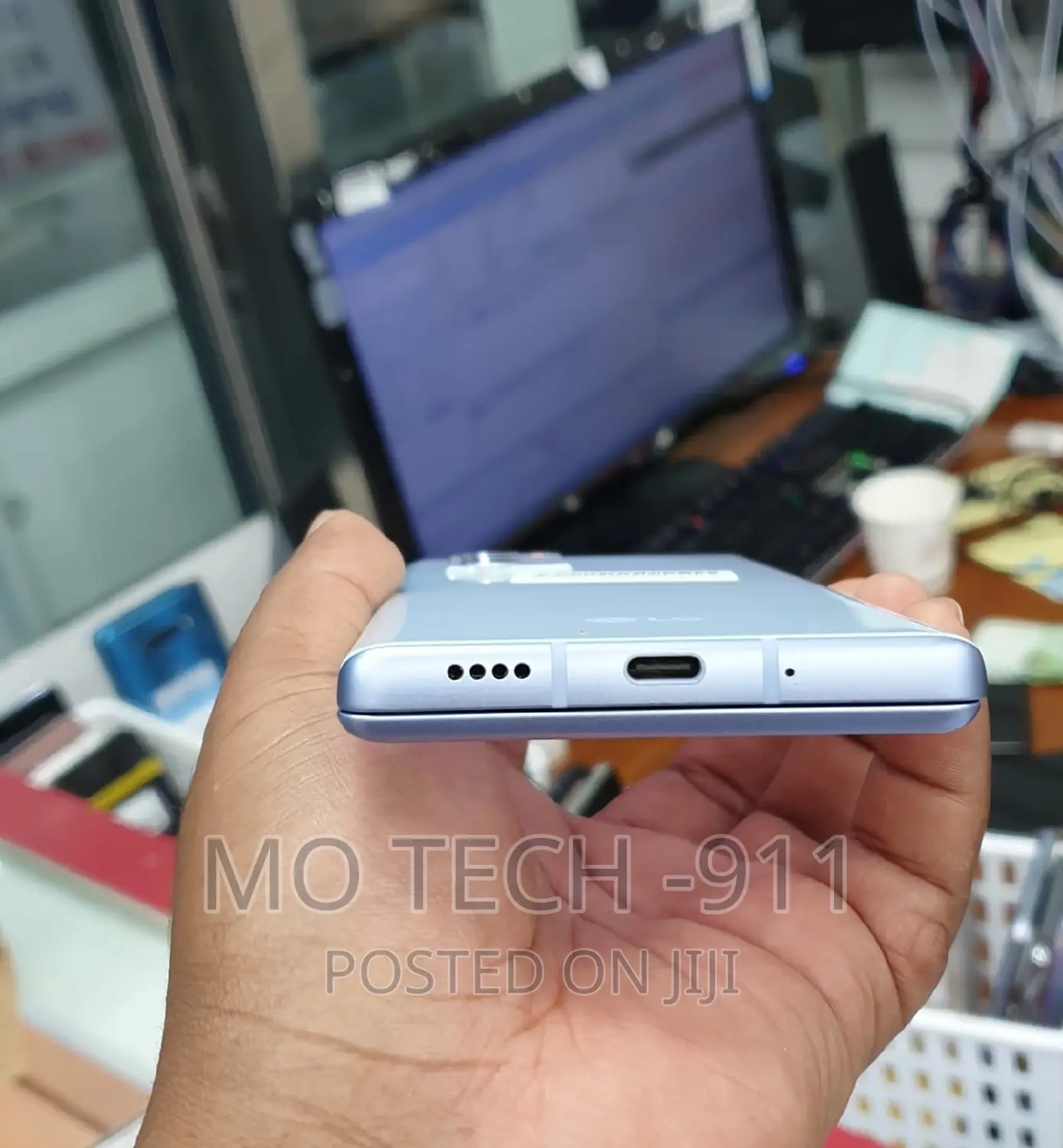 LG Wing 5G 128 GB Blue