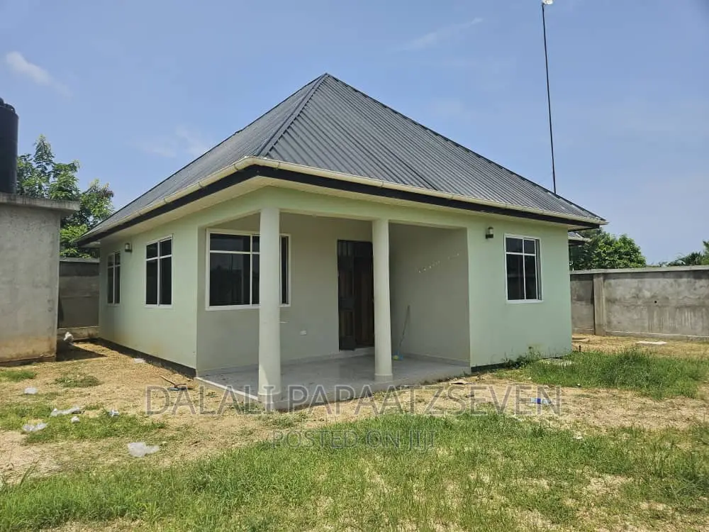 3bdrm House in Dalalipapaatzseven, Bunju for rent