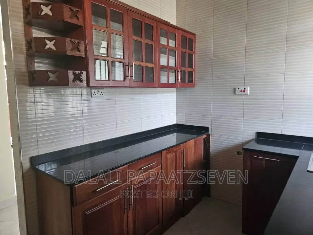 3bdrm House in Dalalipapaatzseven, Bunju for rent
