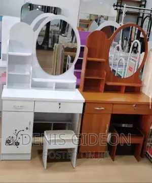 Min Dressing Table