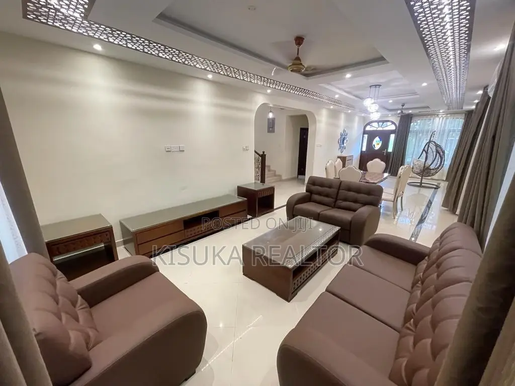 Furnished 4bdrm Villa in Oysterbay for rent