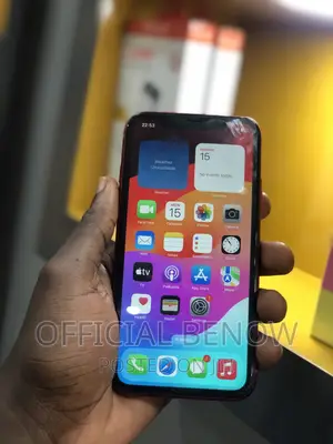 Apple iPhone XR 64 GB Red