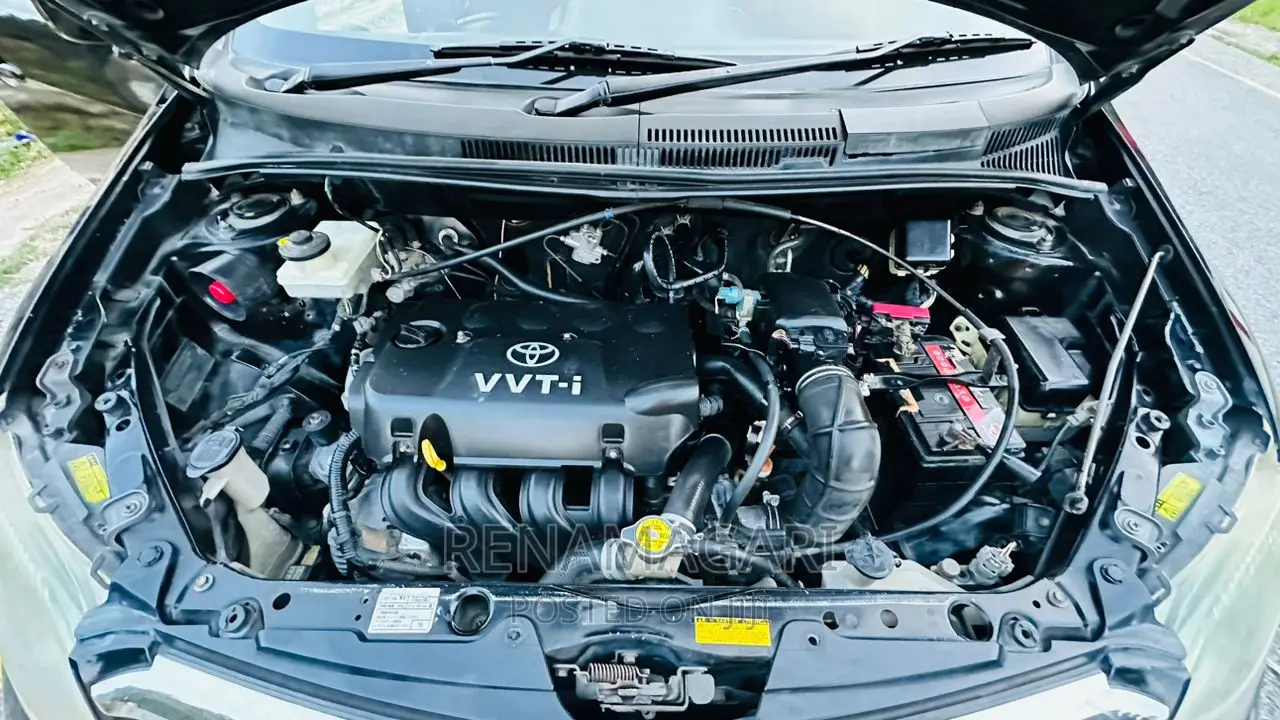 Toyota IST 2004 Black