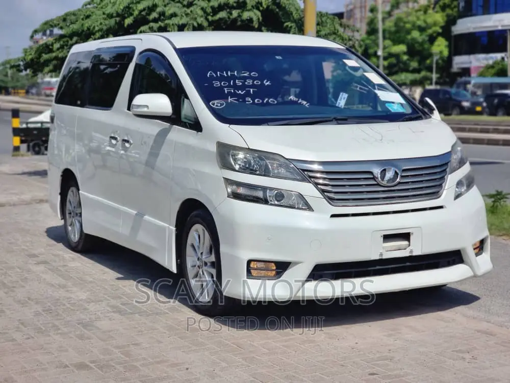 Toyota Vellfire 2010 White