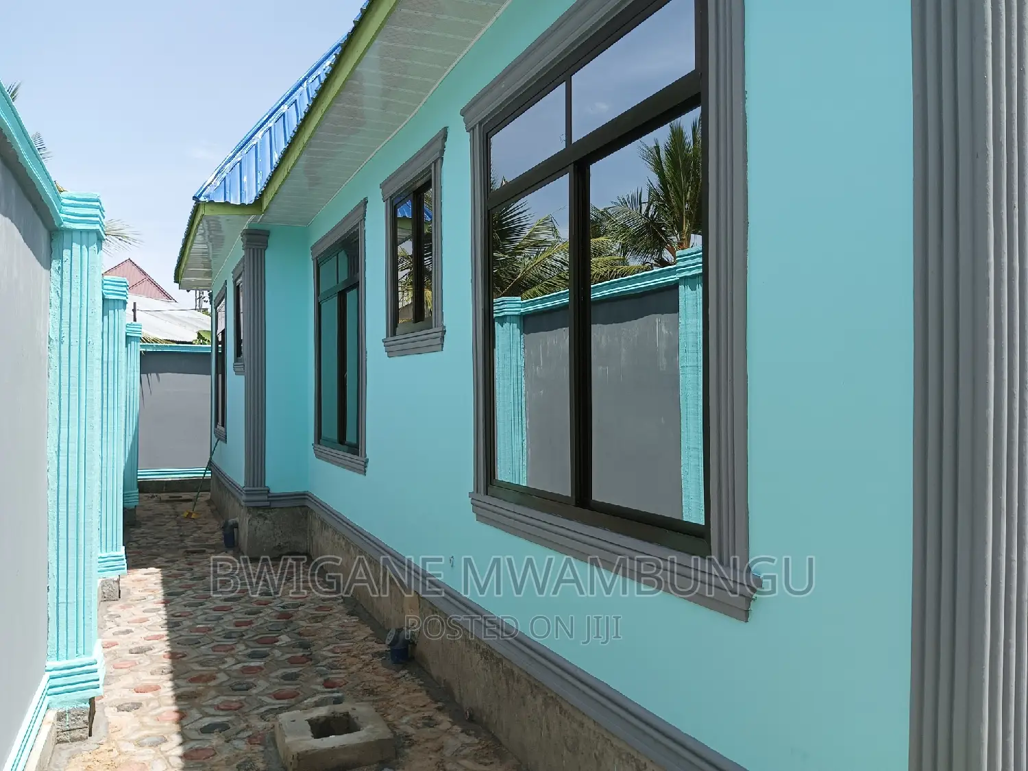 Furnished 4bdrm Apartment in Chamazi Mikumi, Mbagala for sale