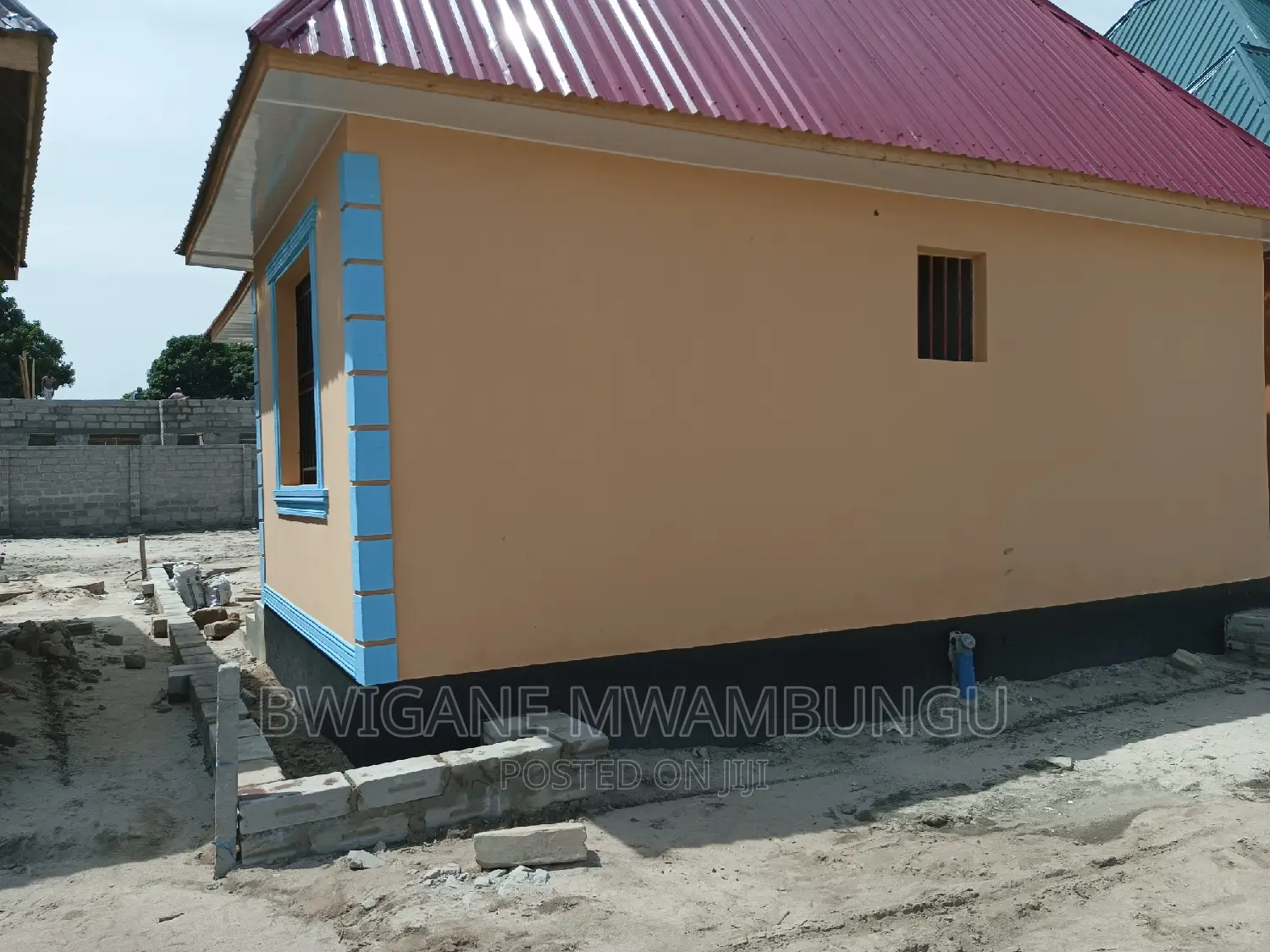 3bdrm Apartment in Chamazi Mfenesini, Mbagala for sale