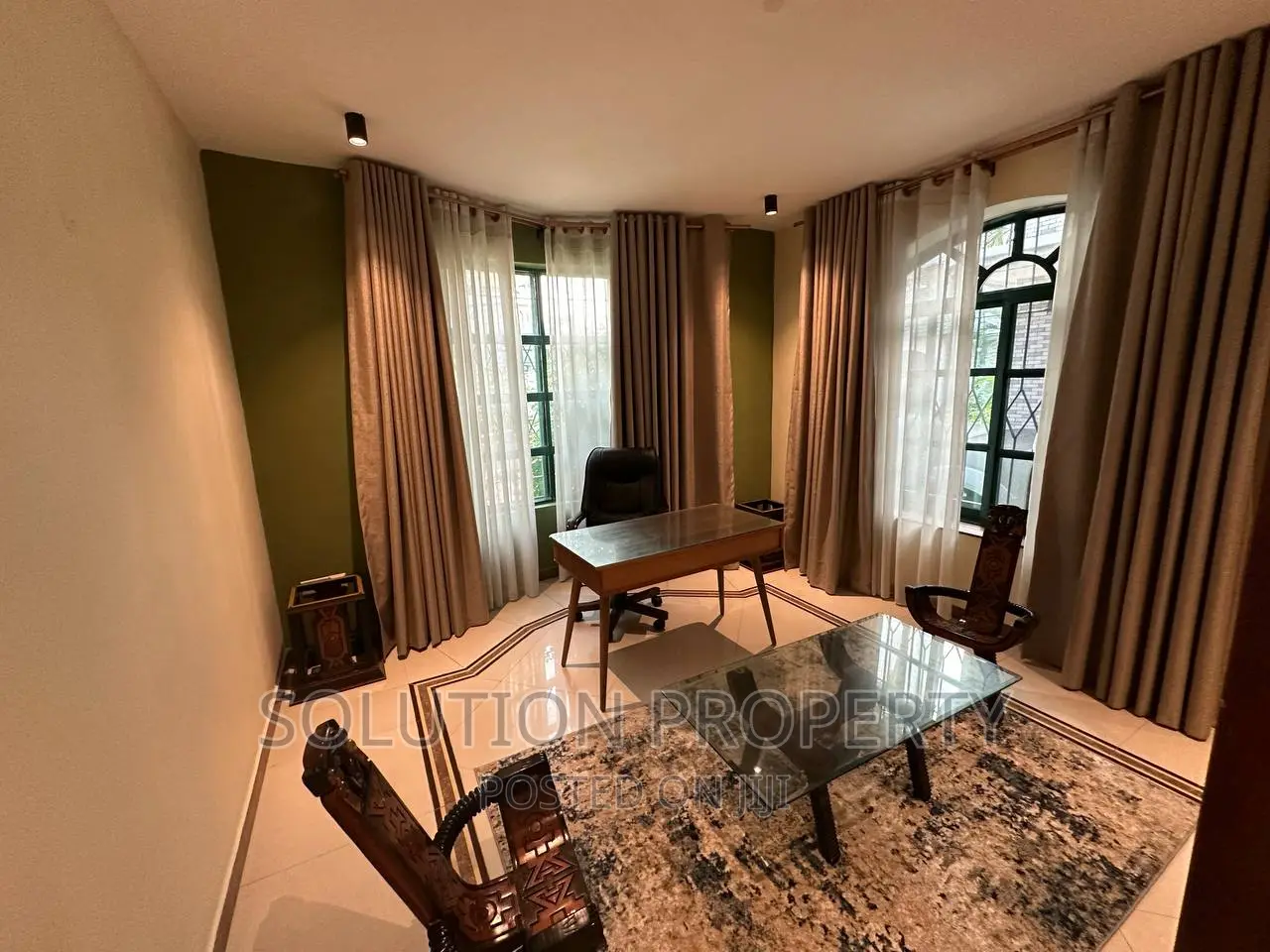 Furnished 5bdrm Villa in Oyster Bay for rent