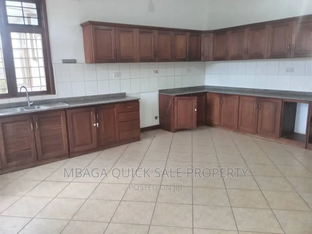 3bdrm Apartment in Mbezi Beach Shoppers for rent