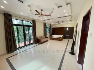 4bdrm House in Ada Estate for rent