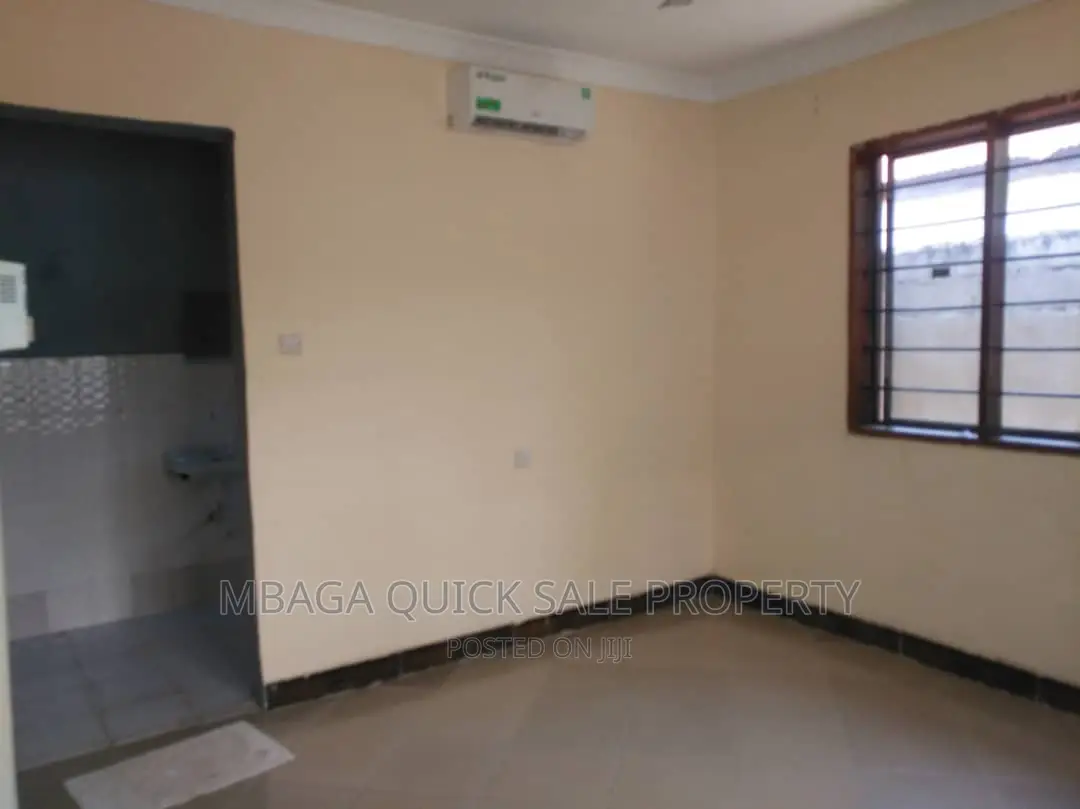 4bdrm House in Mwananyamala for rent