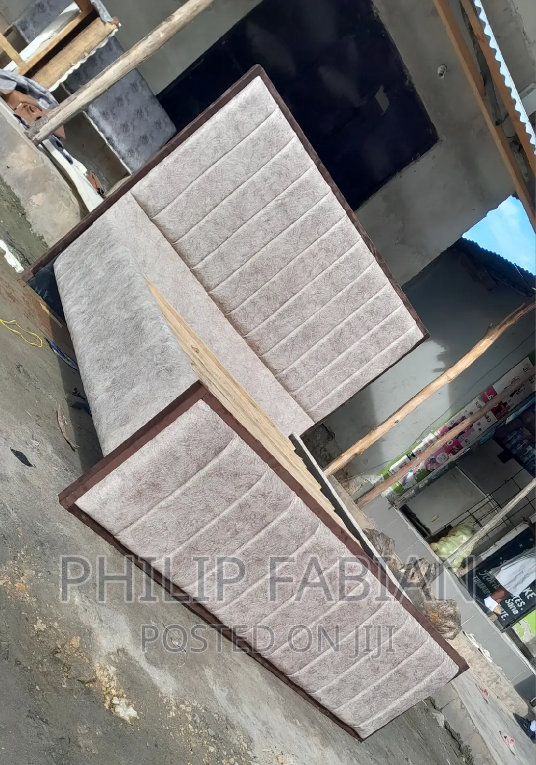 Sofa Bed 5 Kwa 6 Mpya